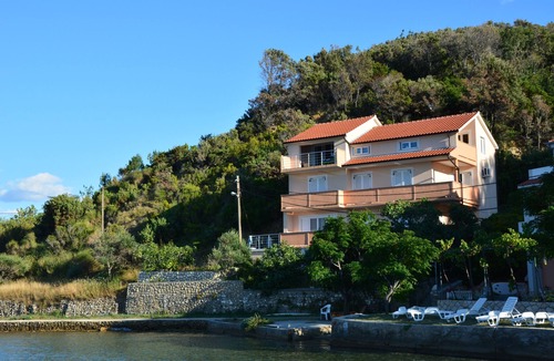 Supetarska Draga Apartment | Two bedroom apartment near beach Supetarska Draga - Donja, Rab (A-17201-a)