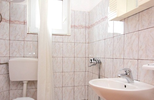 Kraj Apartment | Two bedroom apartment near beach Kraj, Pašman (A-699-b)