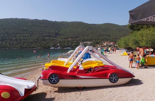 Grebastica Apartment | Two bedroom apartment with air-conditioning Grebaštica, Šibenik (A-477-c)