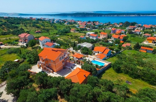 Banjol Apartment | Two bedroom apartment with a swimming pool Banjol, Rab (A-21952-a)
