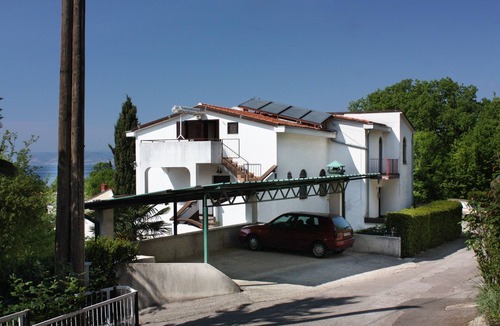 Njivice Apartment | Two bedroom apartment with terrace Njivice, Krk (A-5312-a)