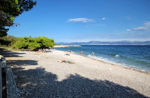 Supetar Apartment | Two bedroom apartment with terrace and sea view Supetar, Brač (A-14747-a)