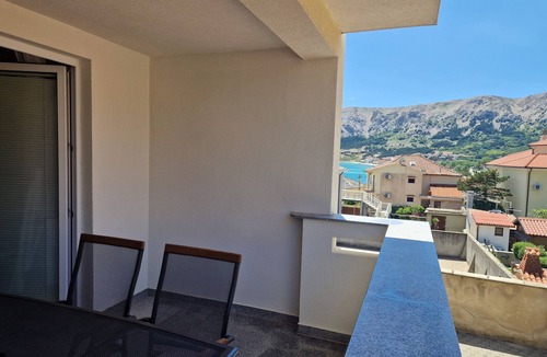 Baska Apartment | Two bedroom apartment with terrace Baška, Krk (A-18775-b)