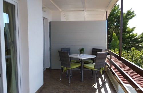 Marusici Apartment | Two bedroom apartment with terrace and sea view Marušići, Omiš (A-1040-d)