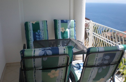 Pisak Apartment | Two bedroom apartment with balcony and sea view Pisak, Omiš (A-4281-a)
