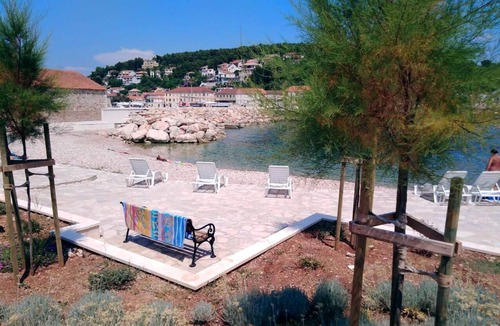 Island Hvar Apartment | Two bedroom apartment with terrace Jelsa, Hvar (A-8803-d)