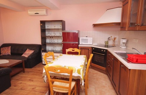 Selce Apartment | Two bedroom apartment with terrace Selce, Crikvenica (A-5287-a)