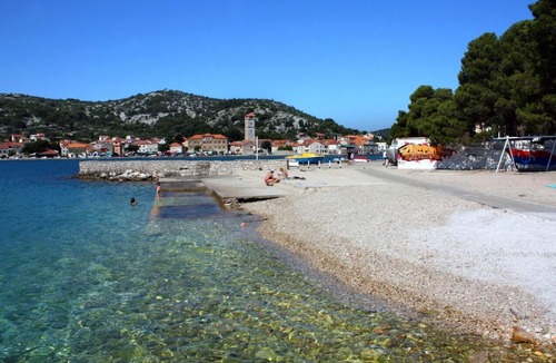 Tijesno Apartment | Two bedroom apartment with terrace and sea view Tisno, Murter (A-5086-b)