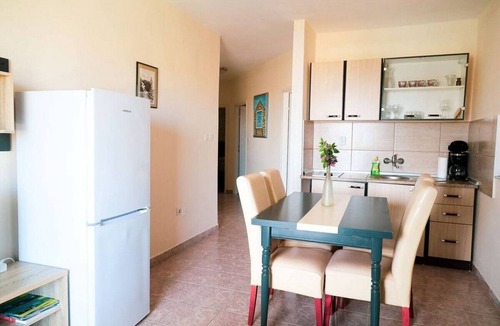 Kali Apartment | Two bedroom apartment with balcony and sea view Kali, Ugljan (A-14116-f)