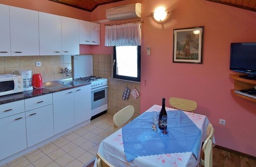 Supetarska Draga Apartment | Two bedroom apartment with balcony and sea view Supetarska Draga - Donja, Rab (A-4954-b)