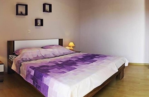 Banjol Apartment | Two bedroom apartment with terrace Banjol, Rab (A-11381-c)