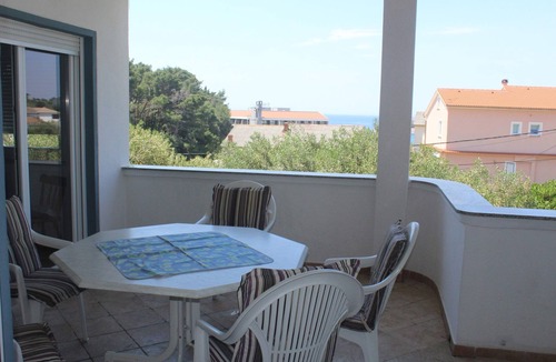 Banjol Apartment | Two bedroom apartment with terrace and sea view Rab (A-14792-e)
