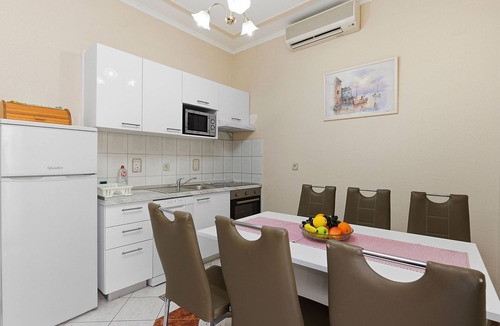 Kraj Apartment | Two bedroom apartment with a swimming pool by the beach Kraj, Pašman (A-334-a)