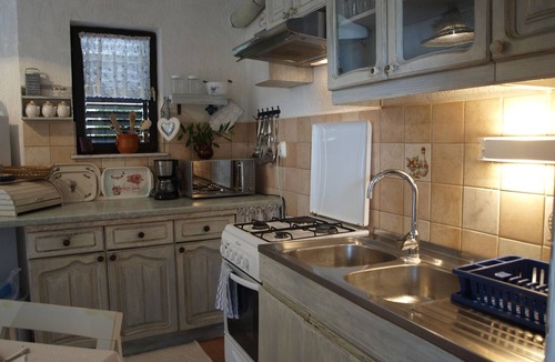 Vir Apartment | Two bedroom apartment with terrace Vir - Kozjak, Vir (A-16734-a)