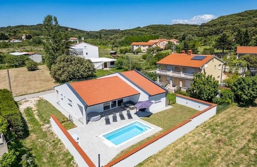 Kampor House | Vacation home "more i sol" with pool in Croatia