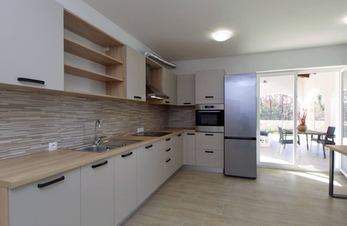 Drinovci House | Vacation home Skelin by Interhome