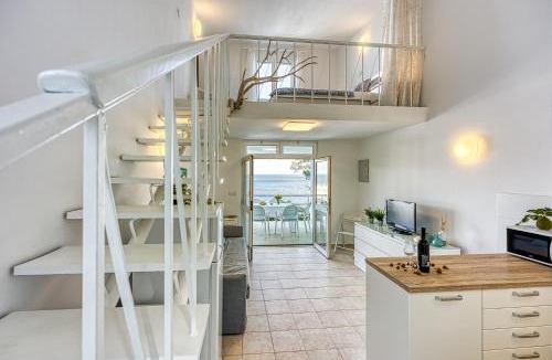 Veli Losinj Apartment | Valdarke Seaside Apt/w Sea View Terrace - Happy Rentals