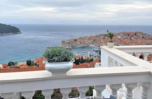 Ploce Apartment | VIEW, 2-BDR apt, Dubrovnik City Center - Ploce