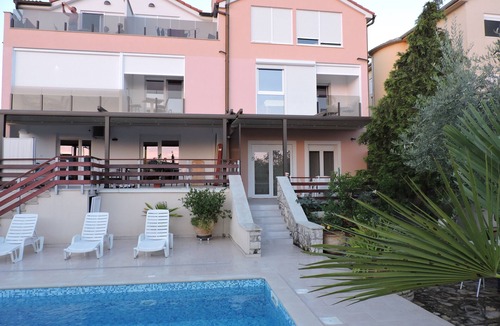 Peroj Apartment | Villa - Apartment I (4 + 1); Salt water pool, air conditioning, wi fi