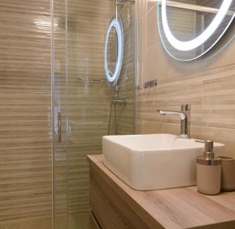 Seget Vranjica Apartment | Villa Barbara & Zoran with heated swimming pool