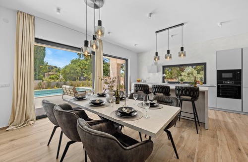 Sisan Villa | Villa Chiara, Neubau-Ferienhaus Pula-Sisan