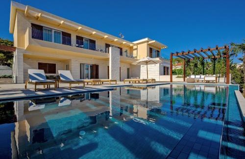 Hvar Villa | Villa Crystalsea 1 & 2 infinity heatedpool seaview