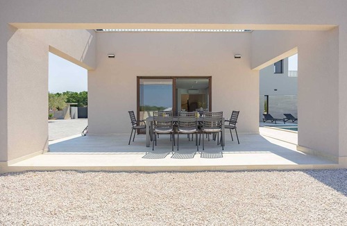 Policnik Villa | Villa Cvita