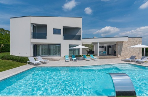Kringa Villa | Villa Girasole with Pool