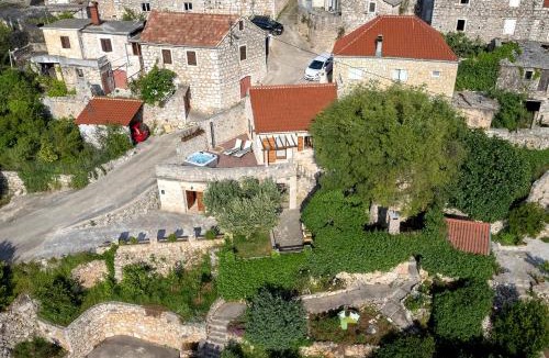 Dol Villa | Villa Hedera - beautiful stone house Hvar