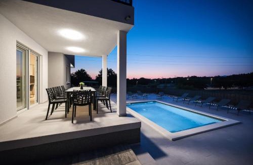Policnik Villa | Villa IviCasa with pool