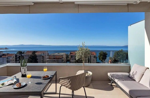 Ratac Apartment | Villa Jelena App. 9. Rab by Interhome
