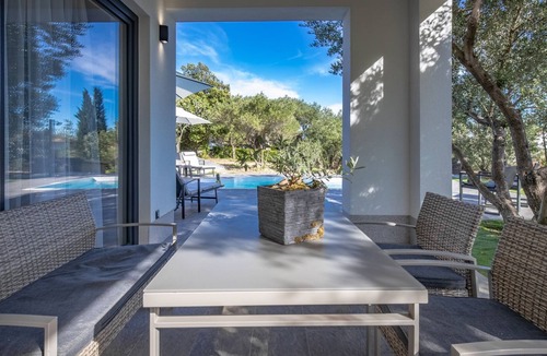 Banjol Villa | Villa Karla with pool&sea view by Villas Guide