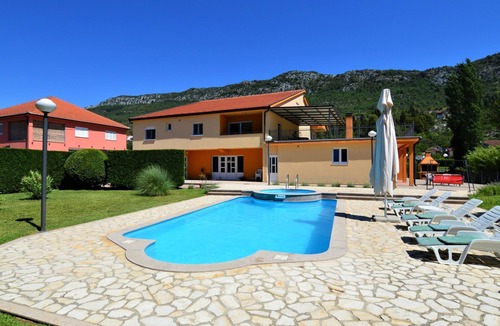 Dusina House | Villa Kikiza by Interhome