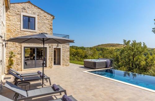 Buje Villa | Villa La Vinella with heated pool