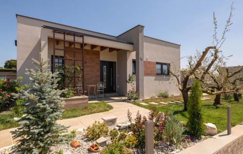 Galizana House | Villa Lily