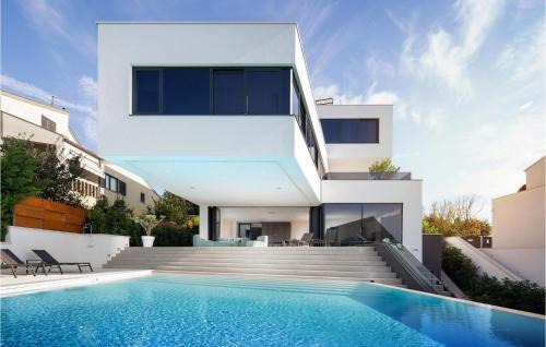 Banjole House | Villa Lucy