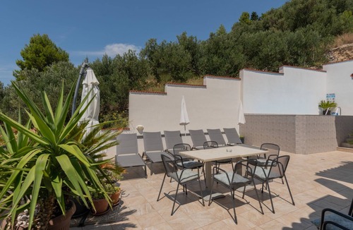 Makarska Villa | Villa Mandina - Makarska by Villas Guide