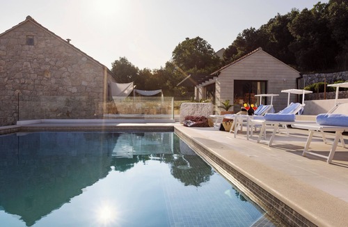 Orasac Villa | Villa Mar is a place of pure serenity and relaxation with its beautiful views