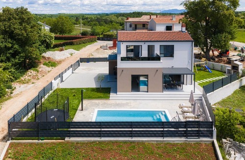 Pazin Villa | Villa Mara in Zabrežani - Haus für 4-5 Personen