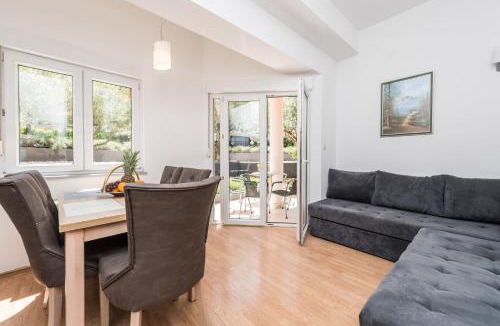 Okrug Gornji Apartment | Villa Mihaela