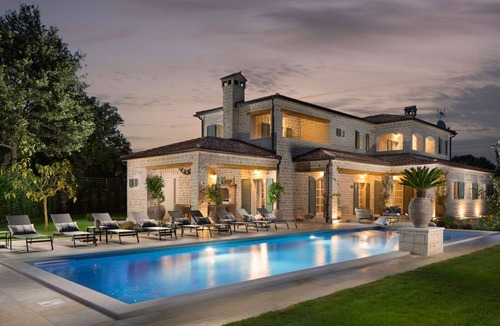 Korenici Villa | Villa Nevia by Villas Guide