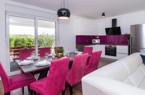Srima House | Villa Nika by Interhome