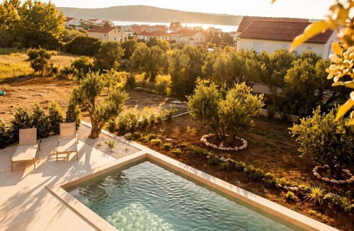 Banjol Villa | Villa Orkula Rab with Heated Pool, Gym & Sea View
