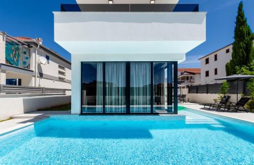 Vrsi Villa | Villa Restart Vrsi-Mulo with heated pool,sea view and jacuzzi