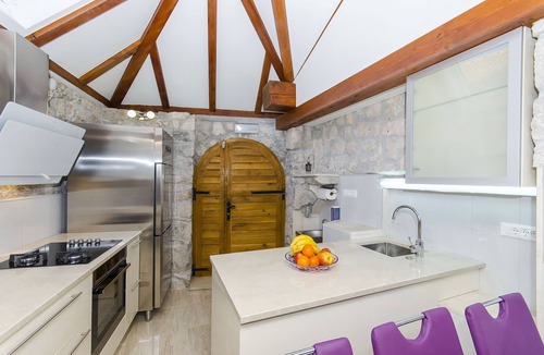 Blato House | Villa Strnj (V5111-K1) - Zivogosce