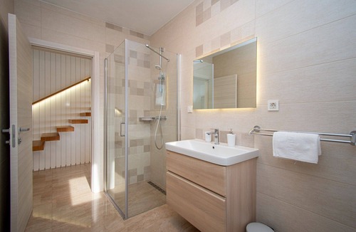Pobri Villa | Villa Subin by Istrabook
