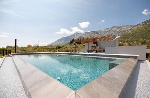 Stankovici Villa | Villa Tajana - Private villa with pool and play court