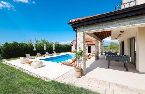 Poljica Villa | Villa Velebita with heated pool