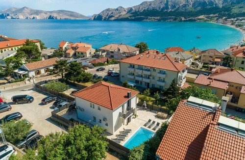 Baska House | Villa Velvet
