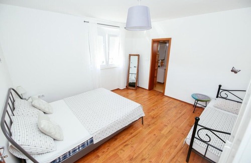 Pakostane Apartment | Welcome to Apartmani Maksan